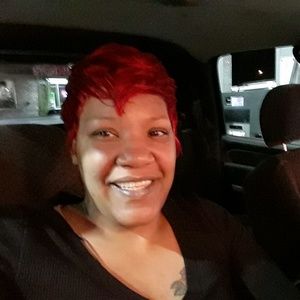 Meet your Posher, Evette